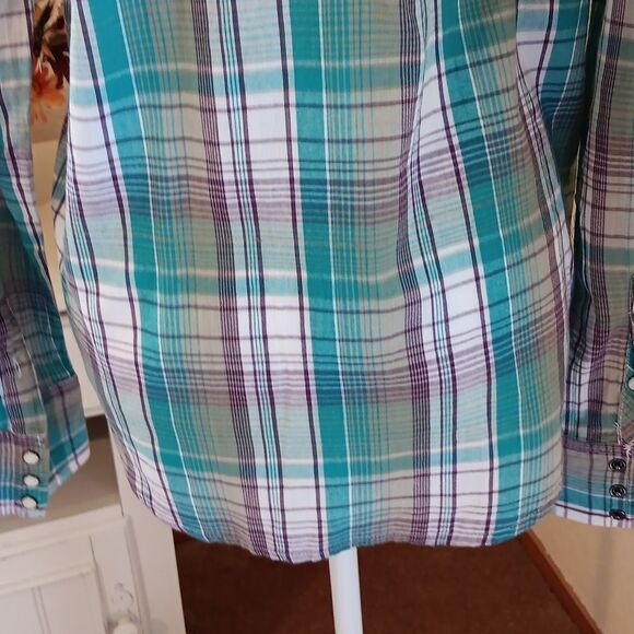 Salt Valley Snap Front Western Top Coastal Cowgirl - Picture 8 of 11